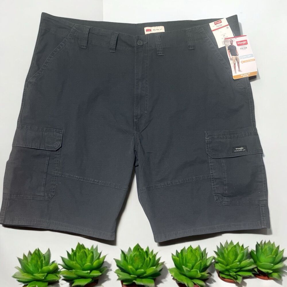 Wrangler Men’s Five Star Cargo Shorts 46x10 Black Epic Soft Relaxed Fit NWT